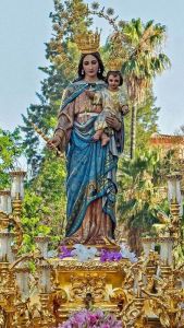 El Trono de María Auxiliadora de Málaga y La Palma del Condado. El Trono de María Auxiliadora de Málaga y La Palma del Condado.