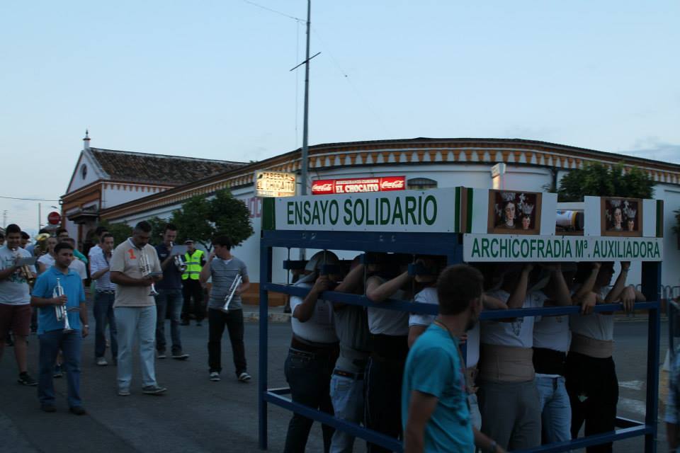 ensayo solidario